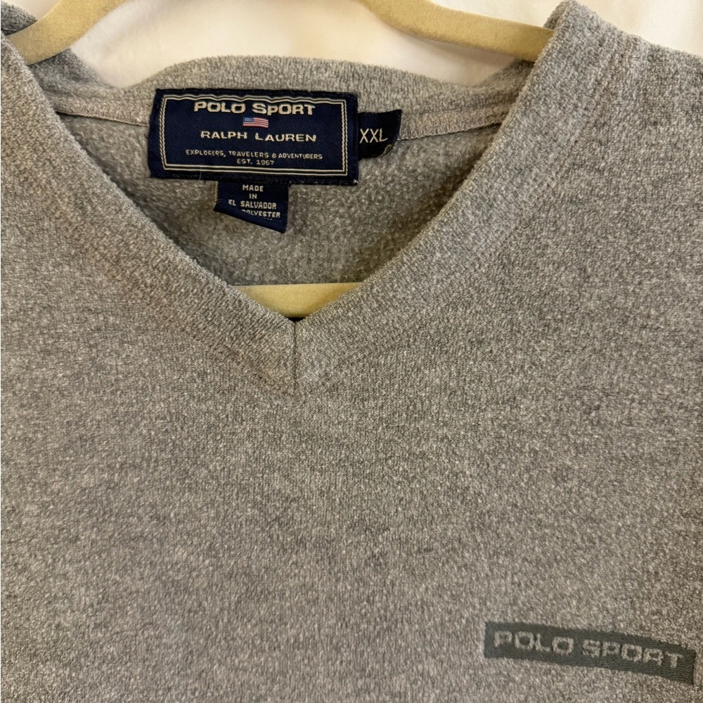 Ralph Lauren Men's V-Neck Gray Vintage Sweater - Picture 2 of 3